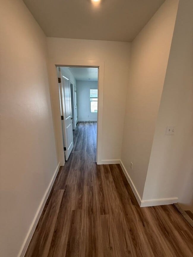 Building Photo - 1024 Prestige Pl