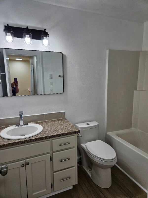 Building Photo - 173 S 47th St