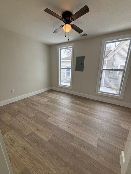 Building Photo - 613 N 2nd St