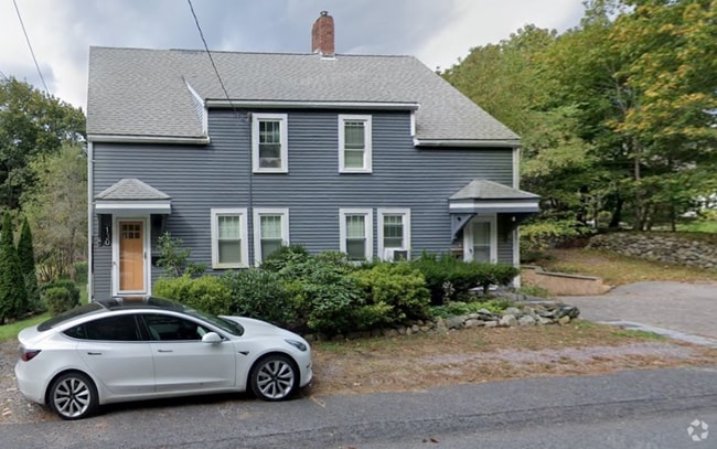 Building Photo - 130 Viles St