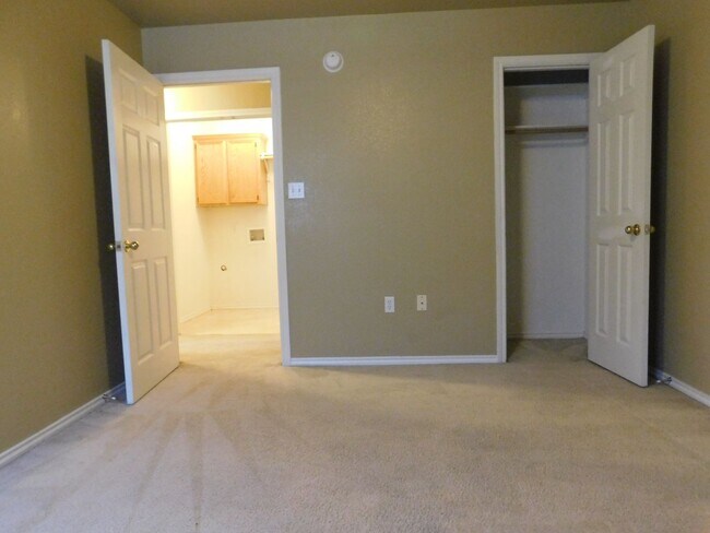 Building Photo - 1712 Ute Trail