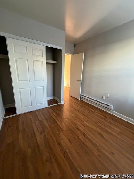 Building Photo - 9 Bronsdon St