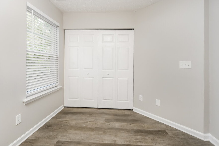 Building Photo - 203 Swanee Ln