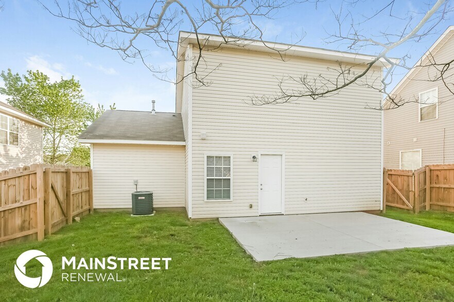 Building Photo - 7015 Bullock Dr
