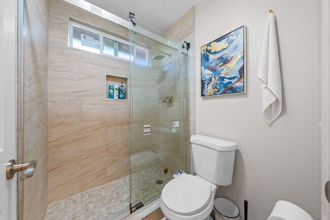 Building Photo - 13737 Via Tres Vistas