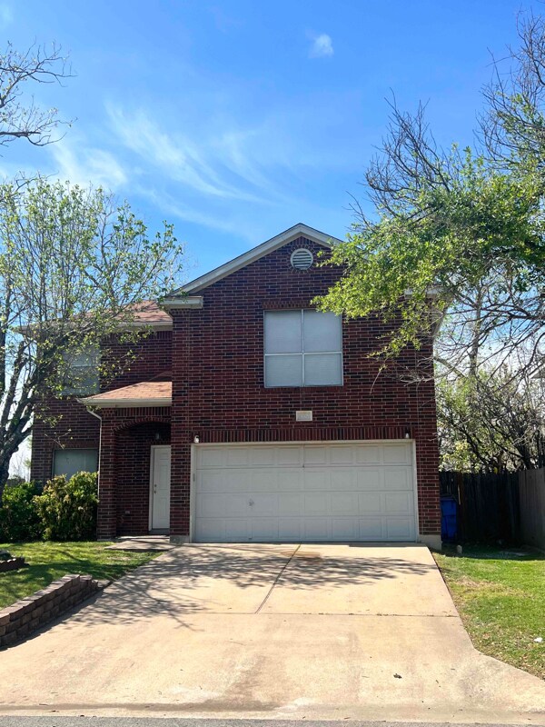 Building Photo - 1000 Laurelleaf Dr