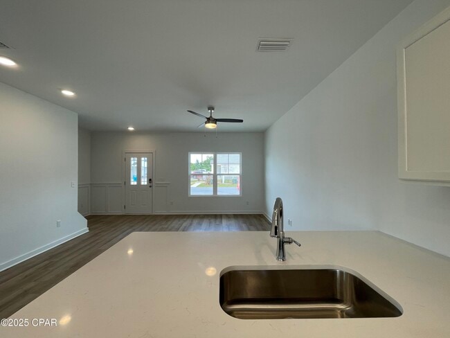 Building Photo - 5864 Tyndall Pkwy
