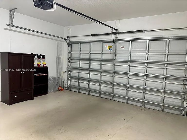 Building Photo - 1222 SW Herald Rd