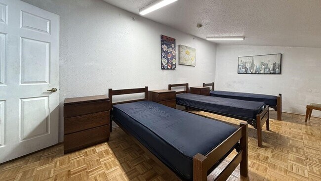 Building Photo - 7975 Booker St