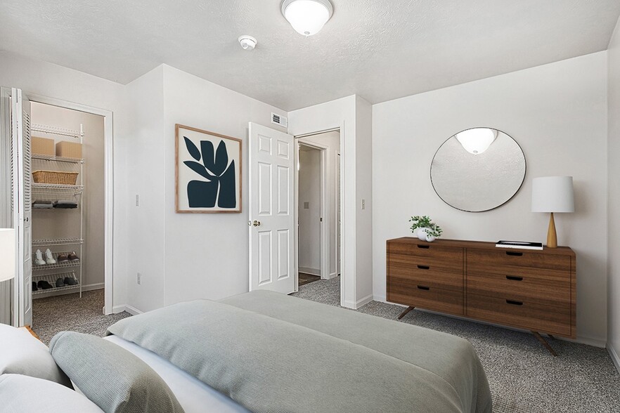 Building Photo - Orchard Lakes Apartments