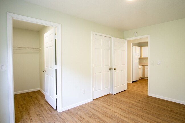 Building Photo - Beautiful & Spacious 2 Bed 2 Bath by Lair Hill Park!