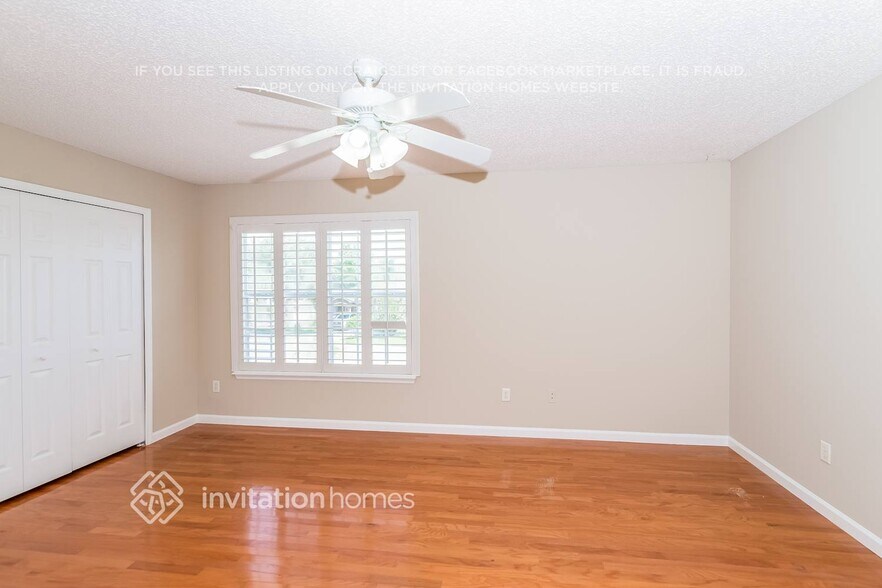 Building Photo - 12162 Autumn Sunrise Dr