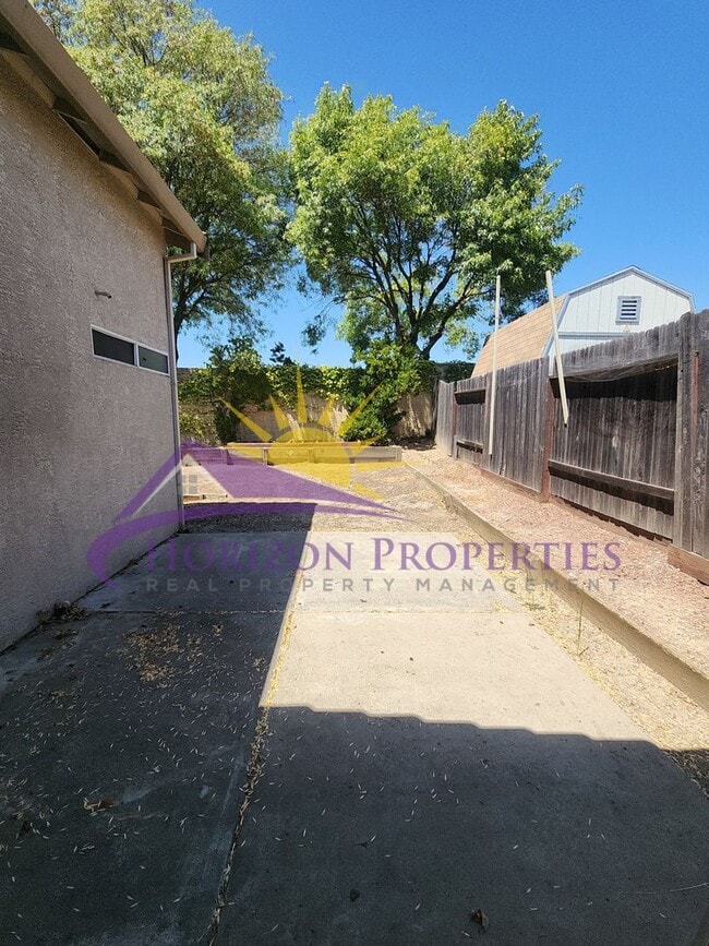 Building Photo - 8323 Adagio Way