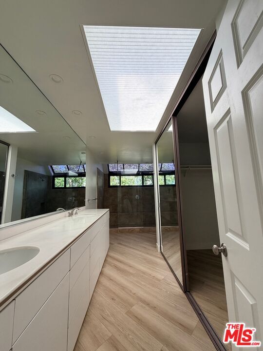 Building Photo - 12 Moss Glen