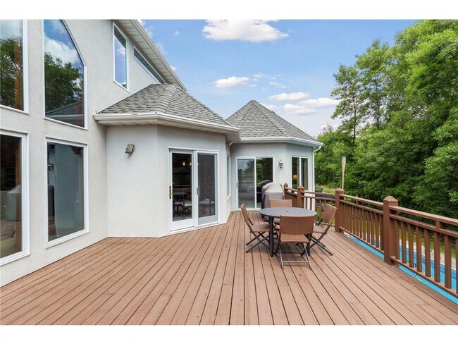 Building Photo - 960 Bayside Ln