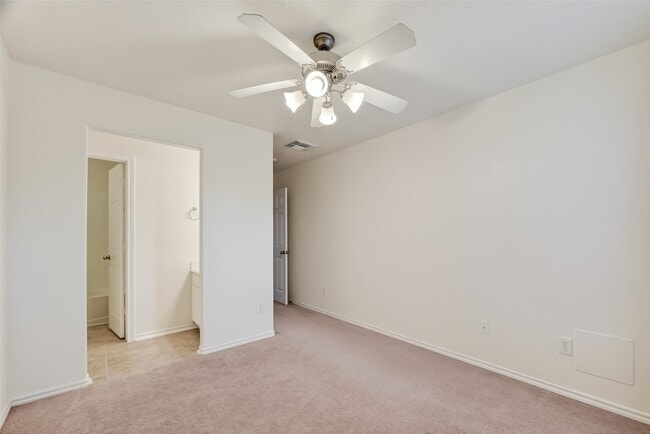 Building Photo - 10422 Acacia Forest tr