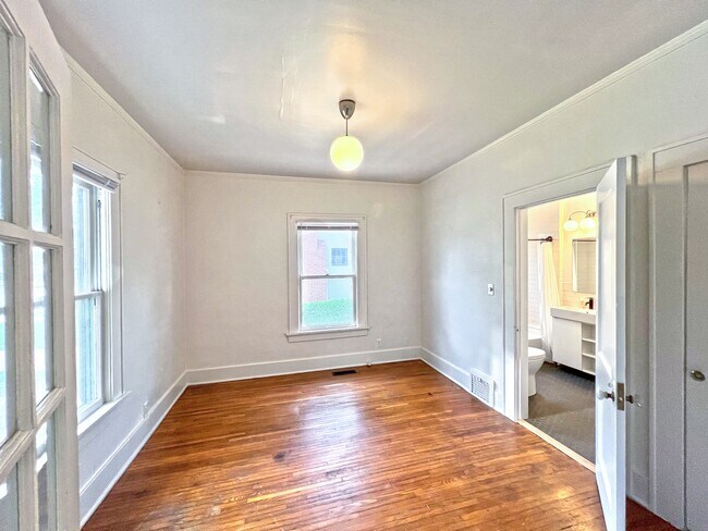 Bedroom 1 - 1418 South Elwood Avenue