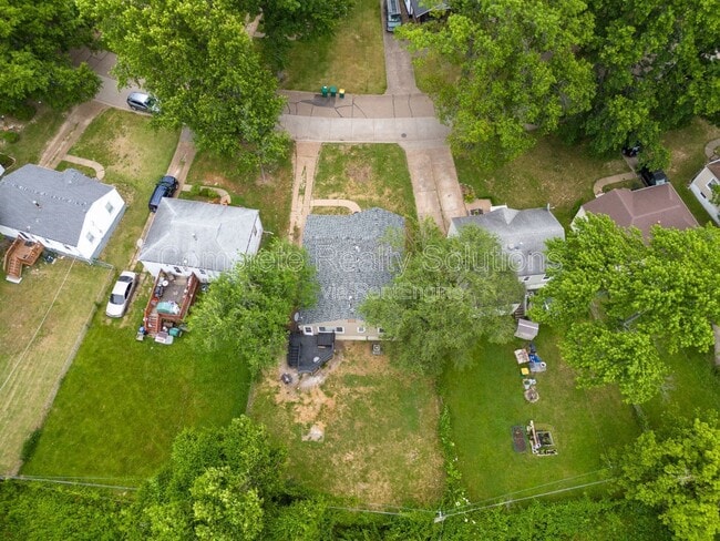 Building Photo - 2019 Raven Dr