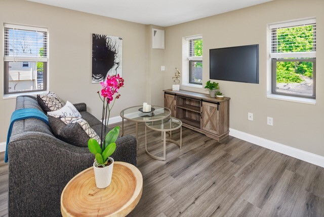 Building Photo - 100 Broad St