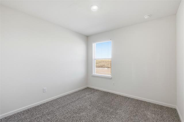 Building Photo - 402 Marsh Ln