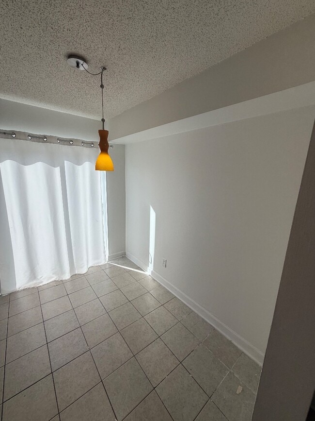 Building Photo - 21 Rivers Point Row