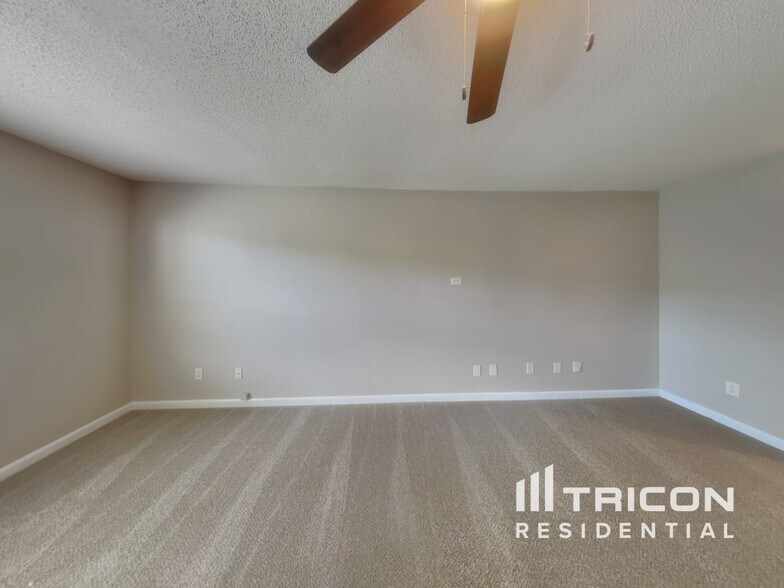 Building Photo - 1115 St Phillips Ct