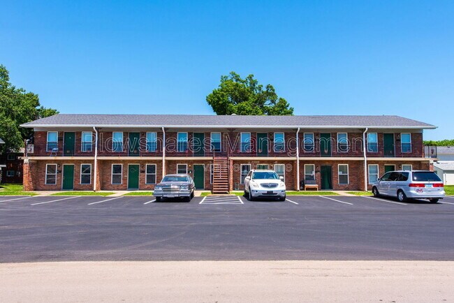 Building Photo - 3224 Twin Oak Ln