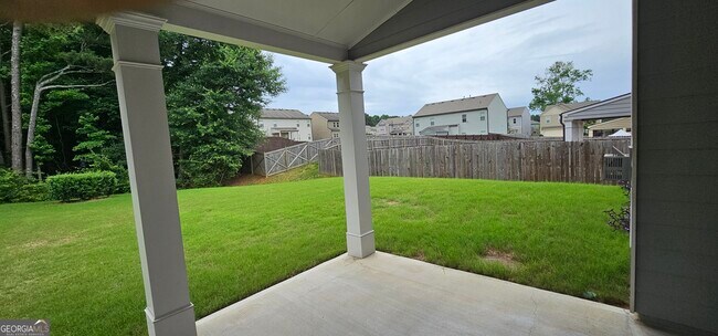 Building Photo - 352 Newshaw Dr