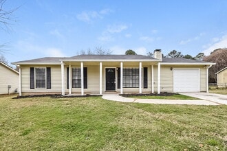 Building Photo - 306 River Chase Dr