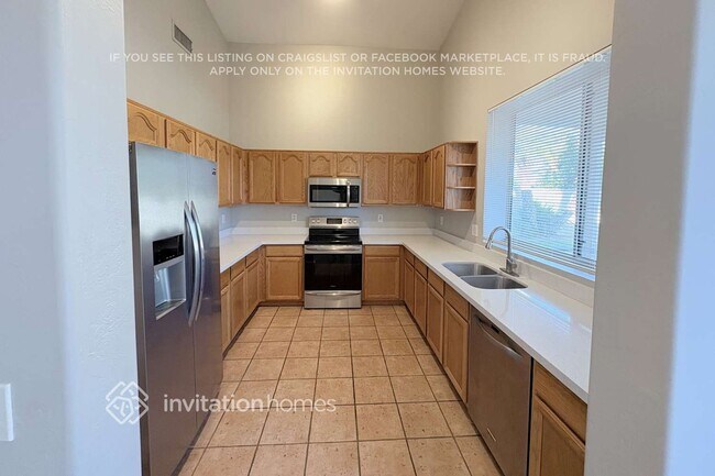 Building Photo - 737 N Gregory Pl