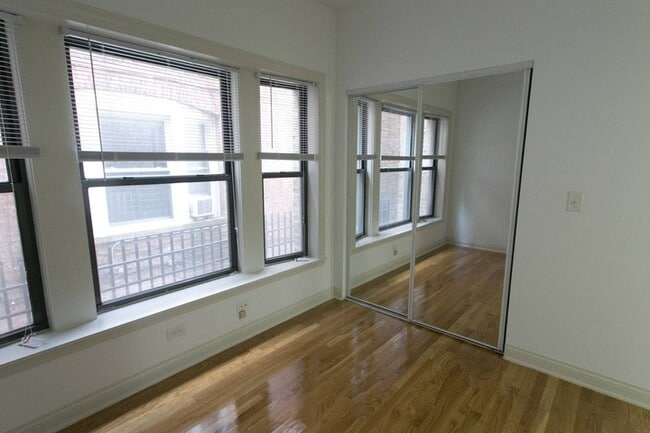 Floorplan - 5400-5408 S. Ingleside Avenue