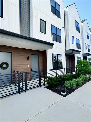 Building Photo - 2100 Legacy Dr