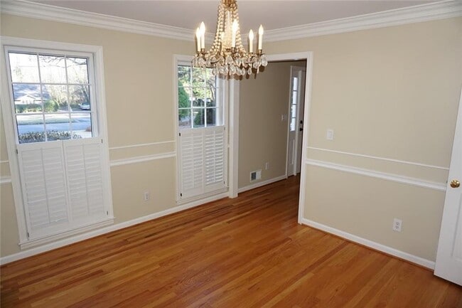 Building Photo - 1140 Falstaff Dr