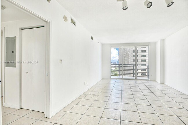 Building Photo - 335 S Biscayne Blvd