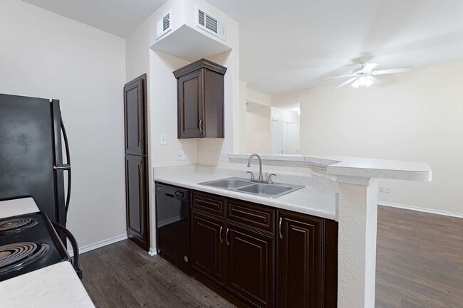 Floorplan - Forest Park Apartments