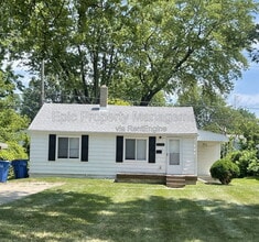 Building Photo - 21930 Elroy Ave