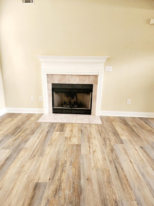 Building Photo - 110 Old Mill Ct