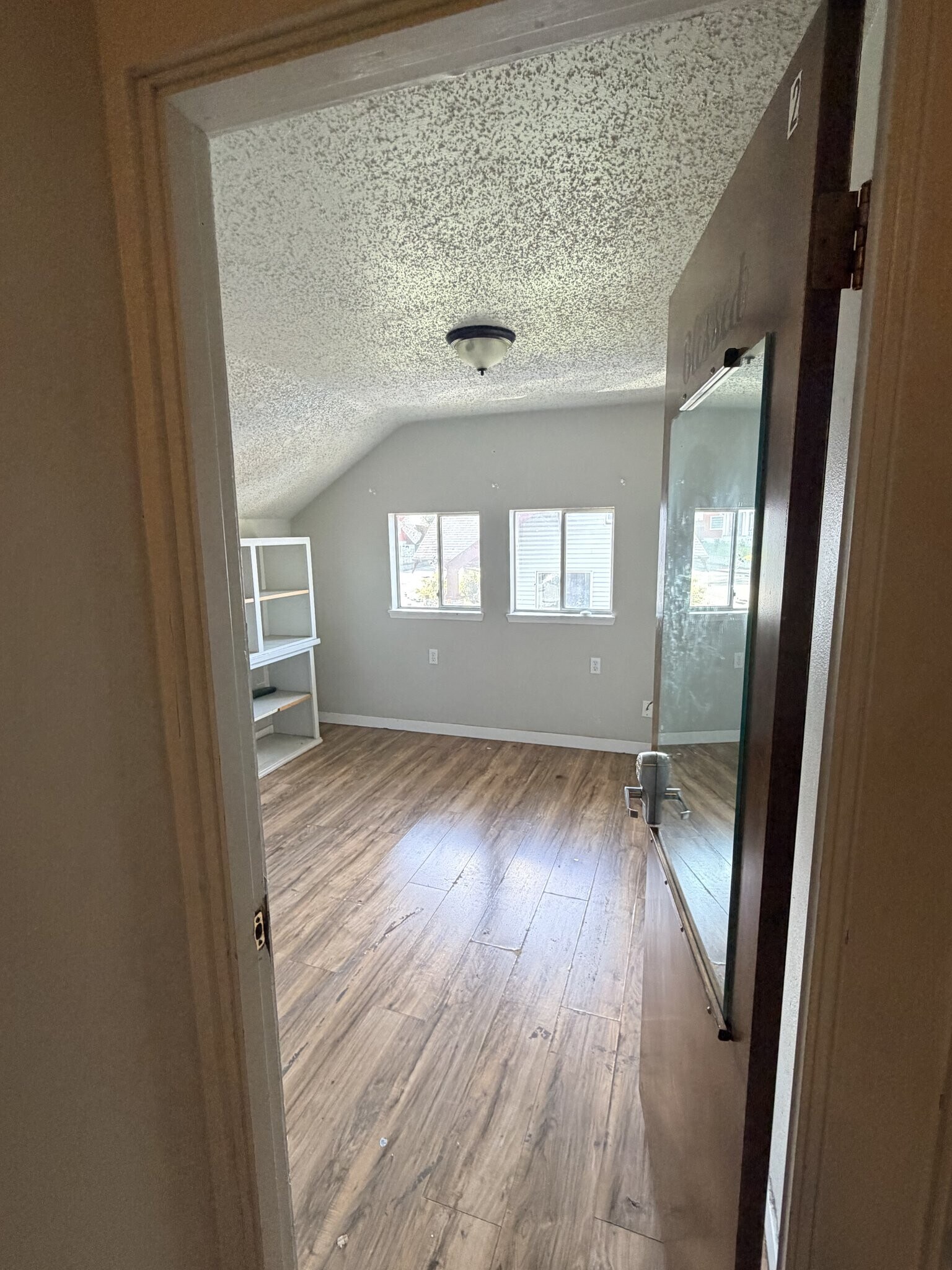 Building Photo - 614 S Stevens St