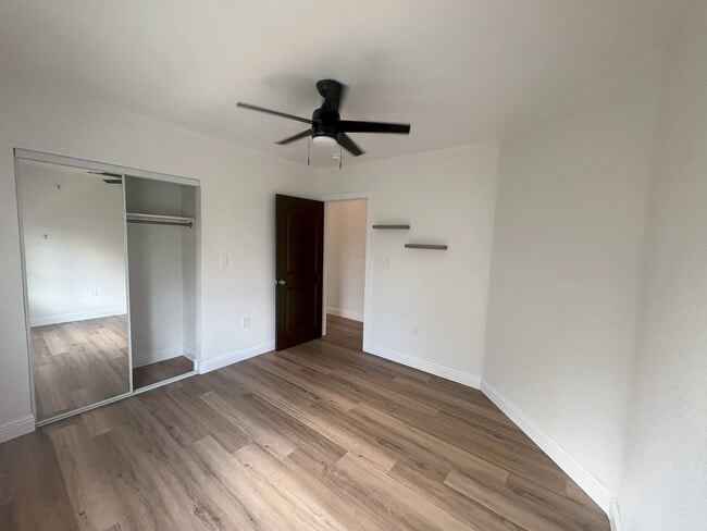 Building Photo - Available NOW Recently Renovated 3BR/3BA Home with Modern Finishes & Spacious Backyard Near Downt...