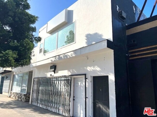 Primary Photo - 6006-6006 1/2 W Pico Blvd