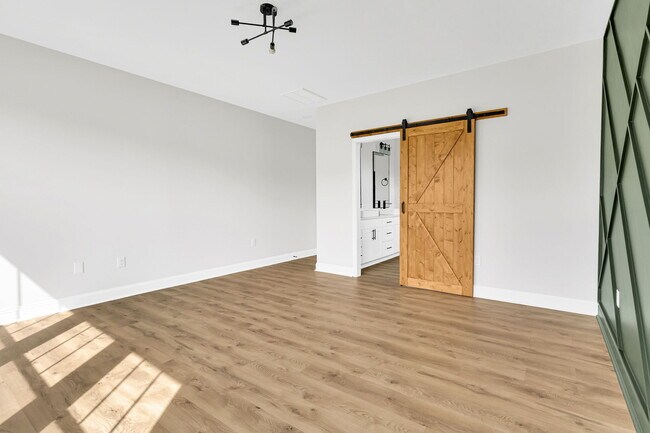 Building Photo - 117 Carshalton Dr