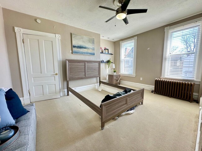 Building Photo - 715 N Beatty St