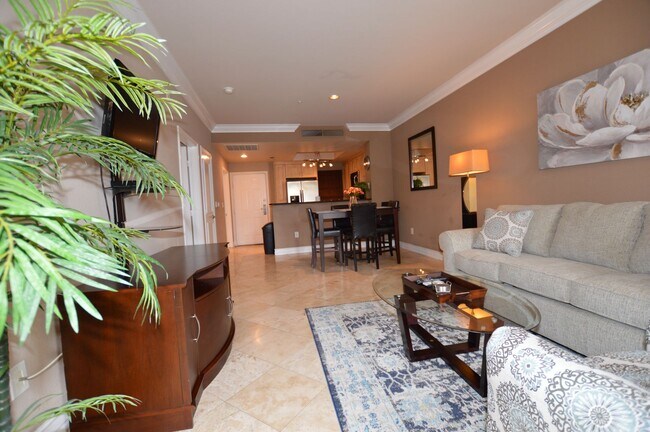 Building Photo - Meridian Fully Furnished Condo with Pool view.