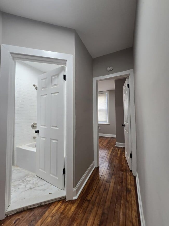 Building Photo - 2936 Tulip St