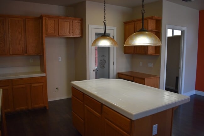 Building Photo - 870 Alabaster Ct