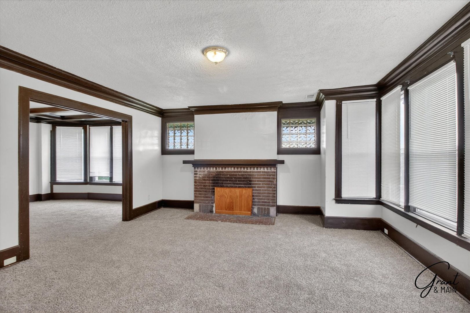 Building Photo - 58/60 Alger - FDR - T