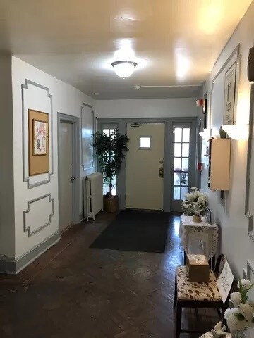 Building Photo - 4725 Chester Ave