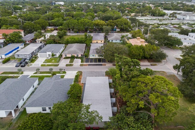 Building Photo - 1210 NW 2nd St