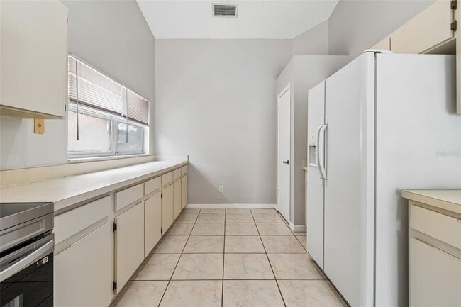 Building Photo - 10105 Sea spray Pl