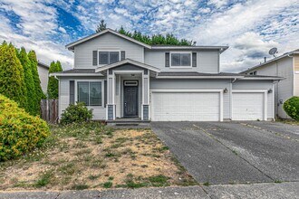 Building Photo - Beautiful home near Clark Lake Park!